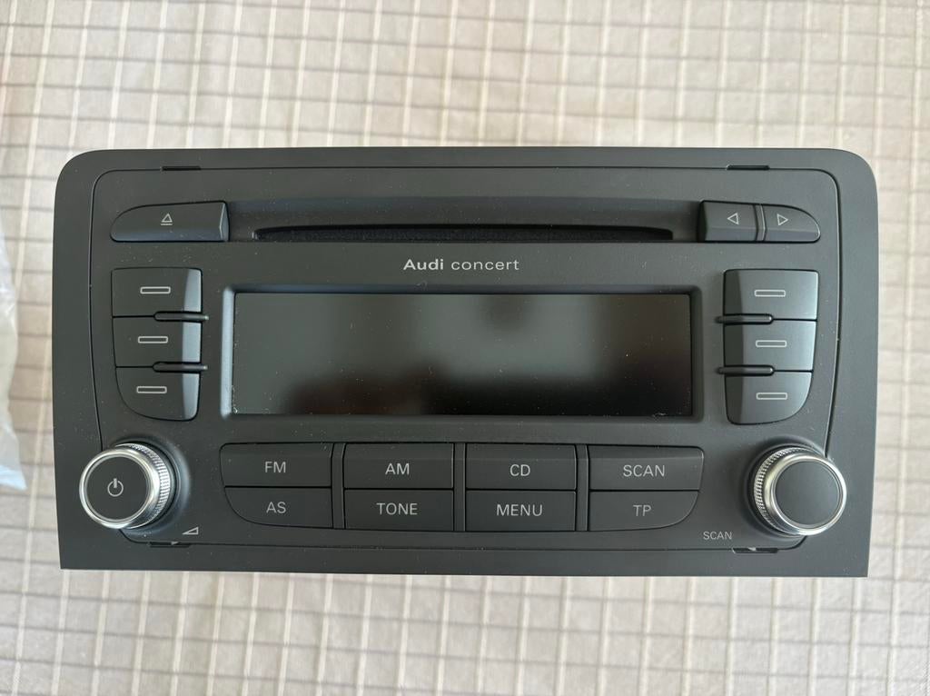Autoradio Audi Concert Europa, Auto diversen, Autoradio's, Ophalen, Zo goed als nieuw