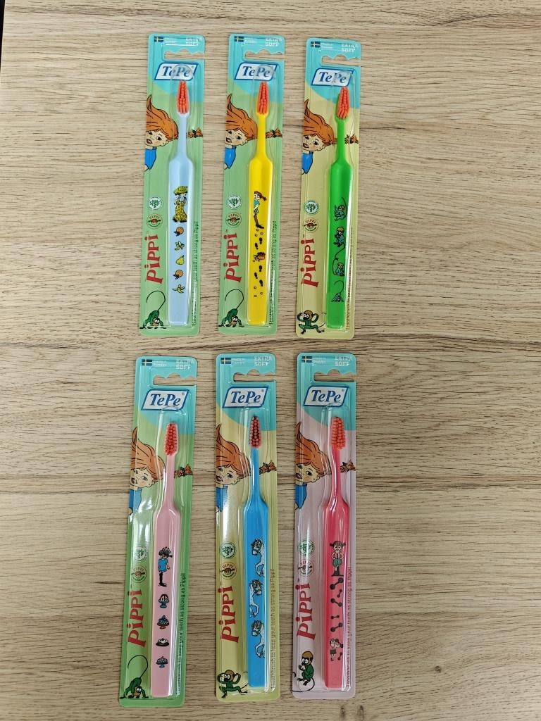 6 nieuwe tandenborstels pipi langkous, Ophalen