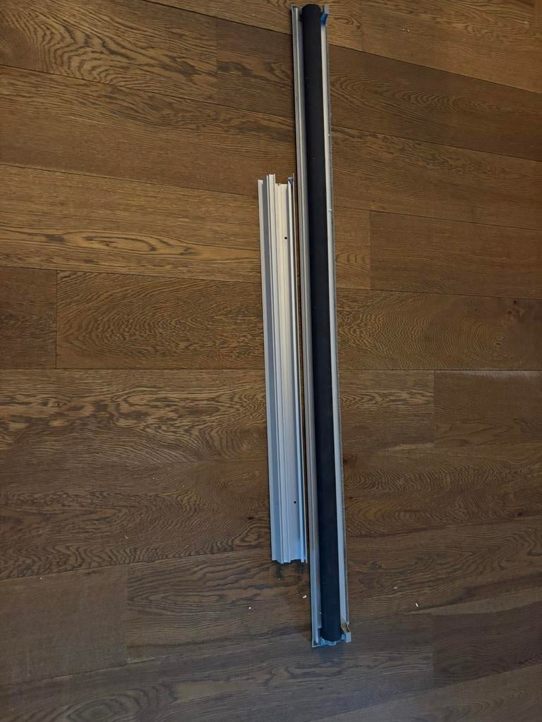 Velux verduisterend gordijn 118,5 breed, Ophalen, Zo goed als nieuw