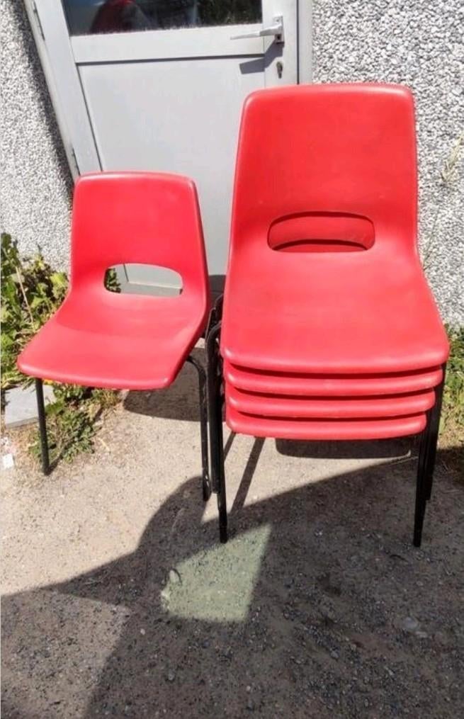 Vintage design stapelstoel stoel MARKO Jac Vogels rood 5x, Huis en Inrichting, Stoelen, Ophalen of Verzenden, Gebruikt, Rood