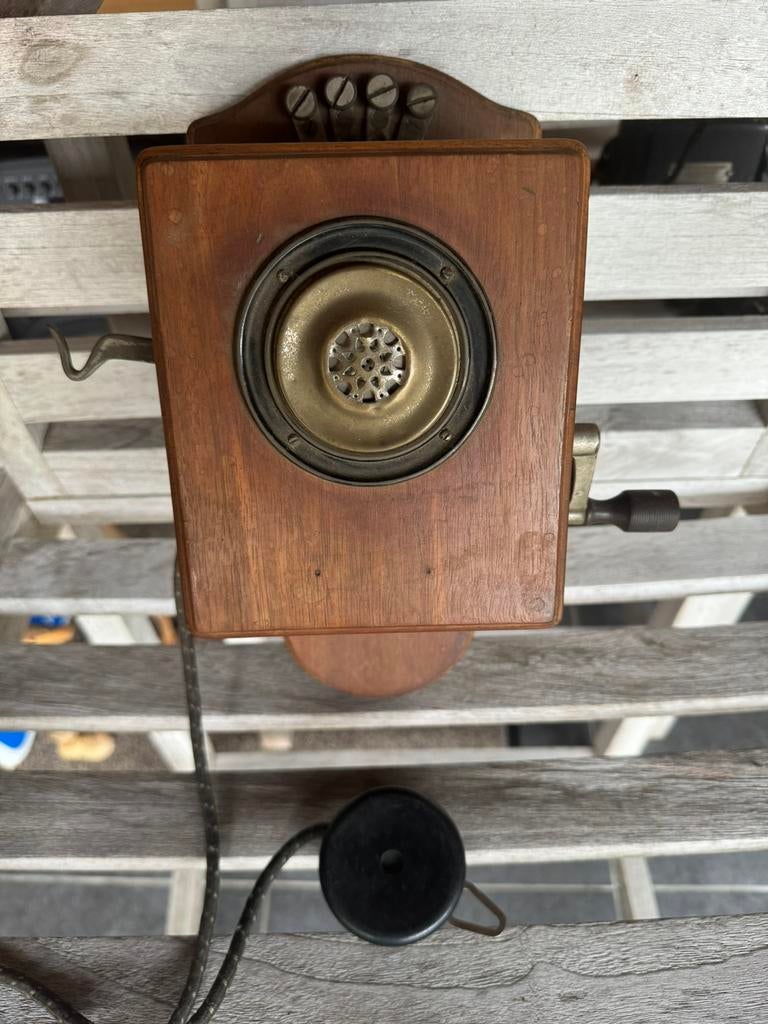 Zeer oude wand telefoon met zwengel, Antiek en Kunst, Ophalen of Verzenden
