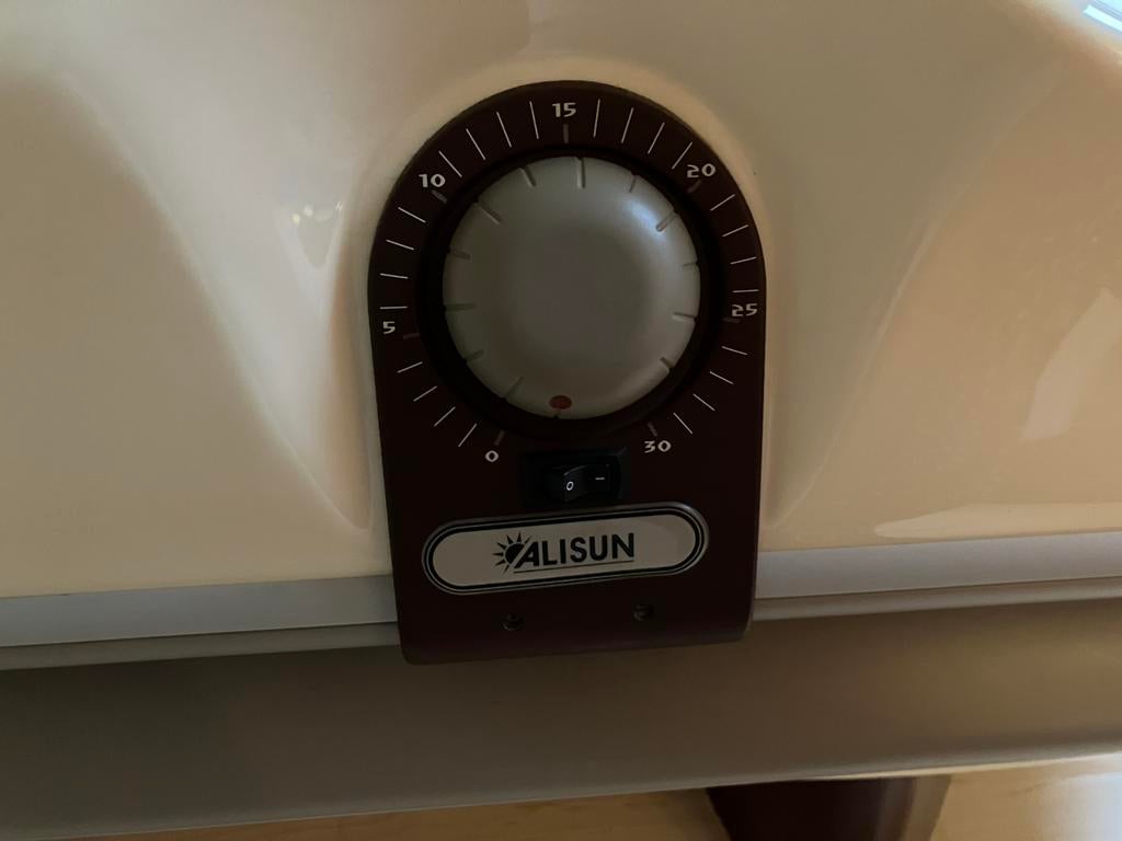 Gratis zonnebank. Asap ophalen aub., Enlèvement, Utilisé, Banc solaire double, 15 lampes ou plus
