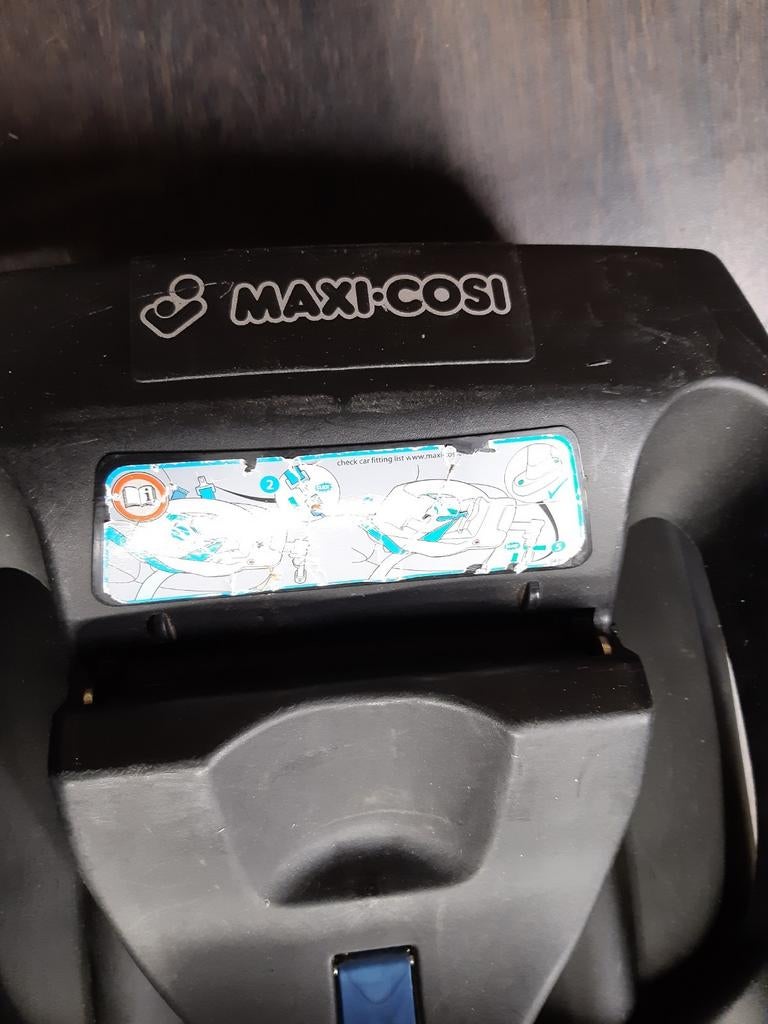 isifix met maxicosi compleet, Ophalen, Gebruikt