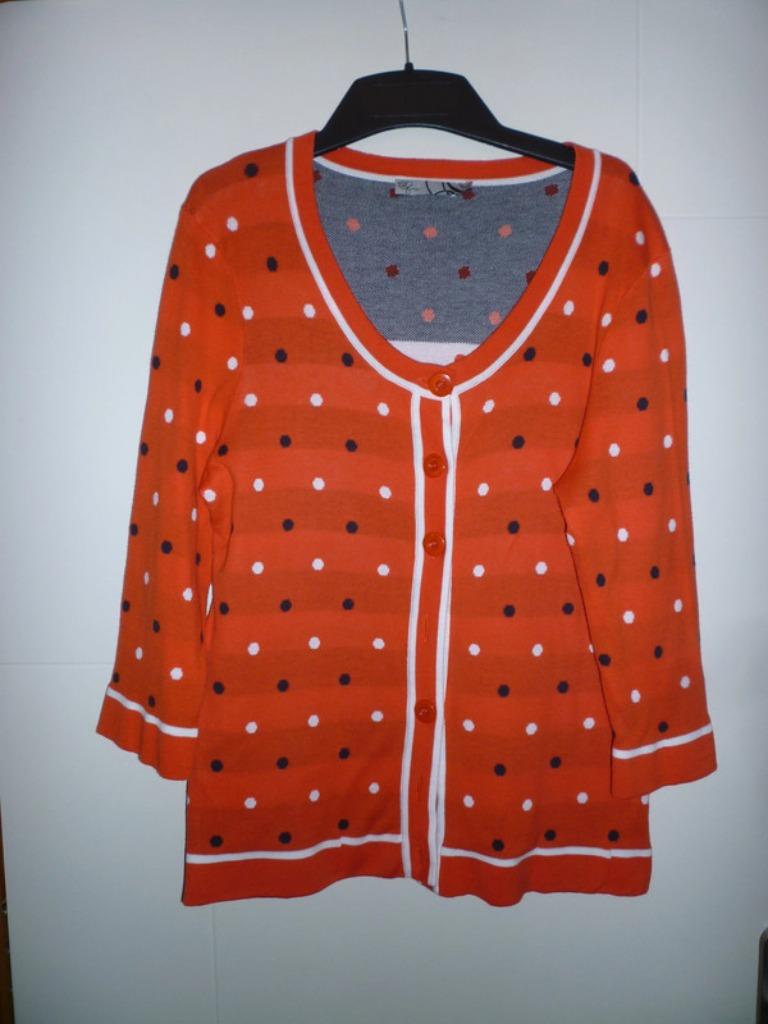 Rode cardigan met bollen D'Auvry maat large NIEUW, Kleding | Dames, Maat 42/44 (L), Nieuw, Ophalen of Verzenden, D'Auvry