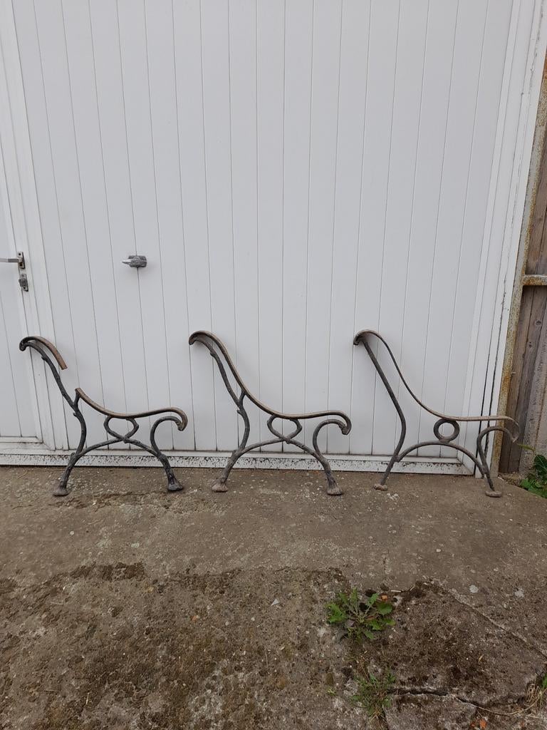3 très anciens supports pour banc - 3 identiques, Enlèvement ou Envoi, Utilisé