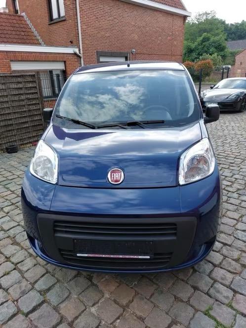 Fiat Qubo / 2017 / 1.4 benz. / 𝟴𝟬𝟬𝟬 𝗞𝗠! / 9990, Auto's, Parkeersensor, Blauw, Bedrijf, 1400 cc