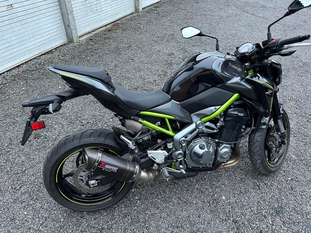 Kawasaki z900 akrapovic, Motoren, Motoren | Kawasaki, Motorrijbewijs A, Meer dan 35 kW, Naked bike, LED Verlichting