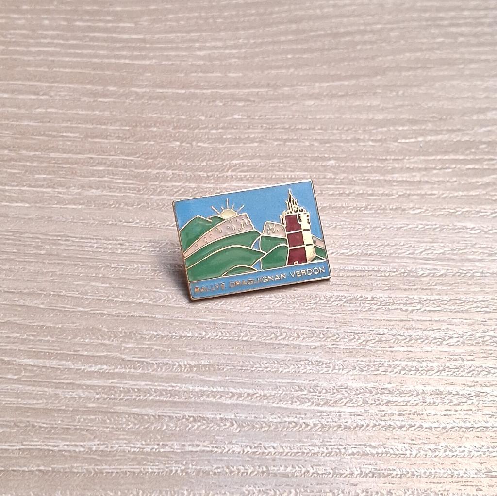 PIN - RALLYE DRAGUIGNAN VERDON - RALLY, Envoi, Utilisé, Sport, Insigne ou Pin's