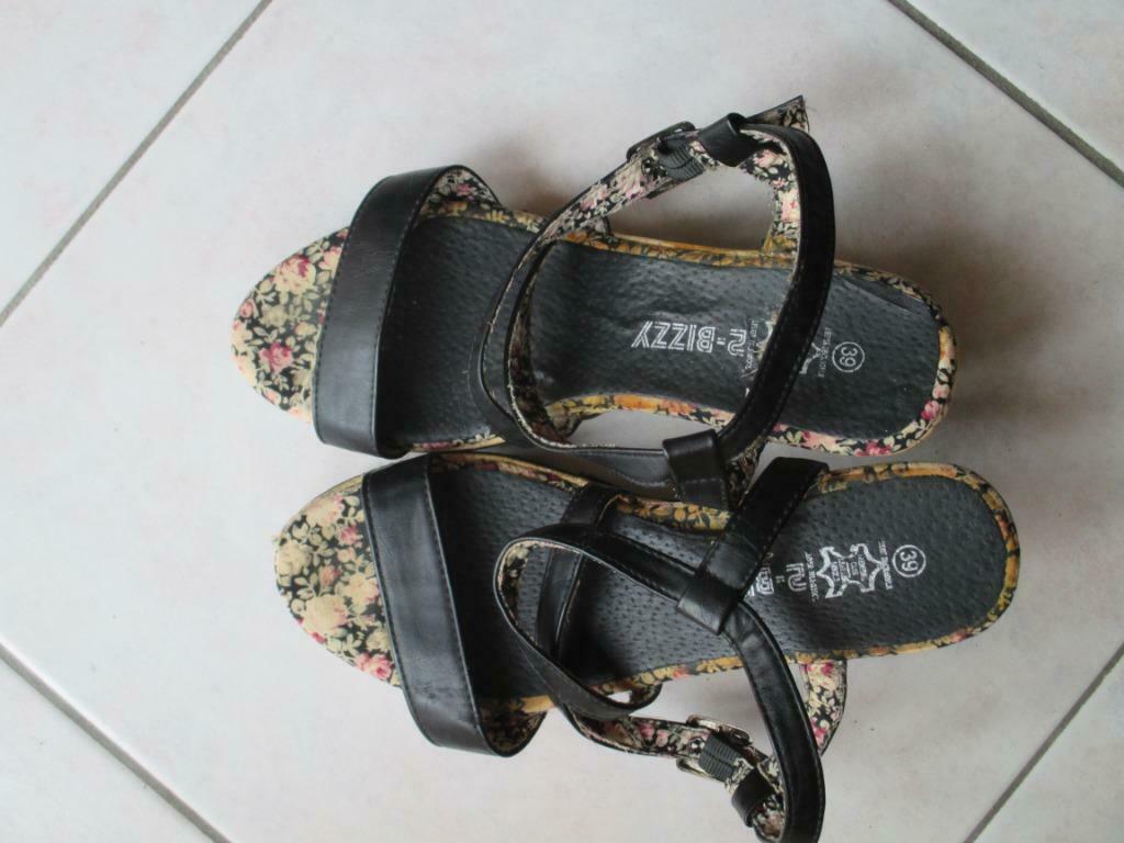 fleurige lederen sandaal met sledehak maat 39, Zwart, Gedragen, 2-BIZZY, Sandalen of Muiltjes