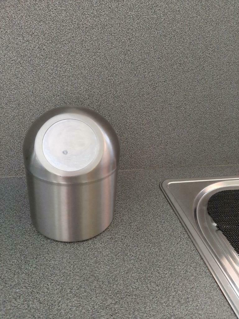 Tafelvuilbakje inox ,blomus, Huis en Inrichting, Ophalen of Verzenden, Zo goed als nieuw