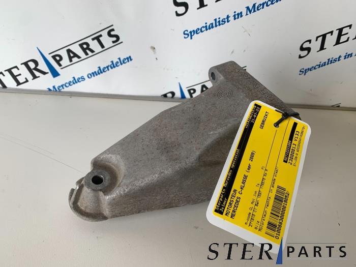 Support moteur d'un Mercedes C-Klasse, 3 mois de garantie, Utilisé, -, -