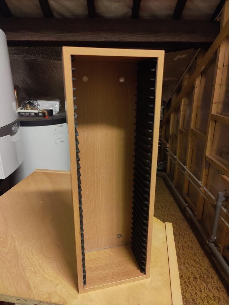 étagère à cd, 25 à 75 disques, Enlèvement, Utilisé, Bois