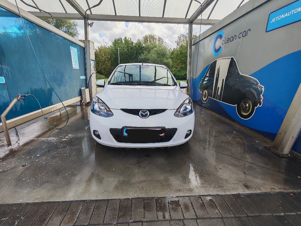 Mazda 2, 3-deurs, 1300 benzine, Autos, 1025 kg, Achat, Boîte manuelle, Noir