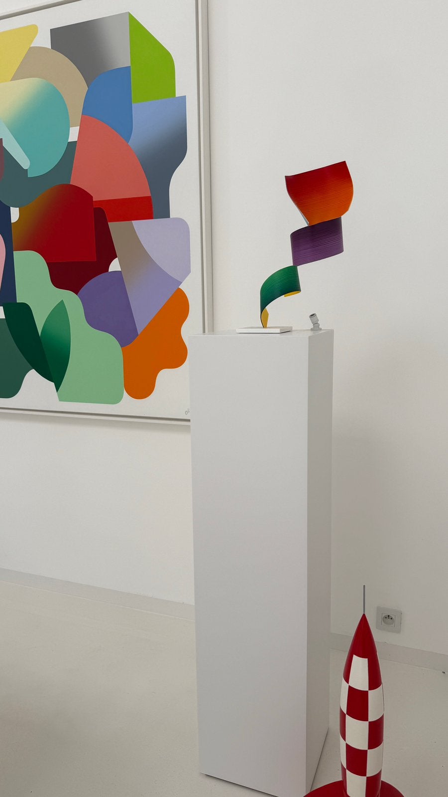 Socle pour œuvre d’art. Quasi neuf., Maison & Meubles, Enlèvement, Comme neuf, Verre