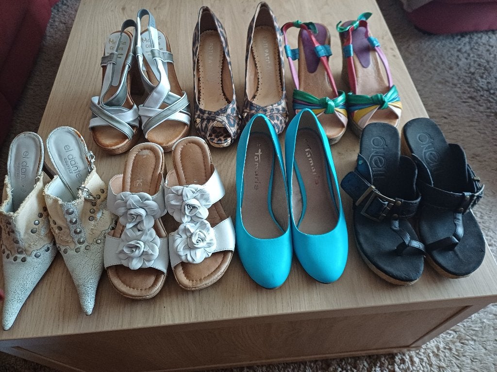 Pakket van 9 paar merk zomerschoenen, Ophalen, Zo goed als nieuw