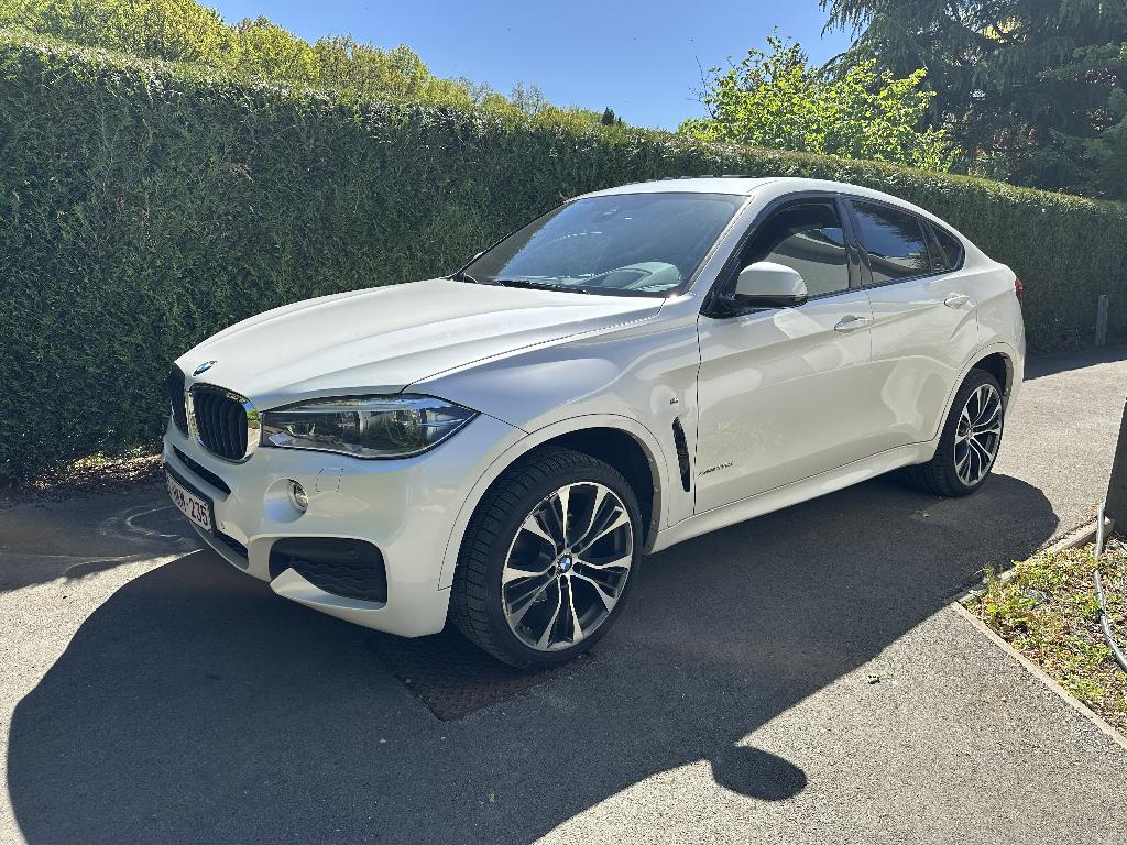 Superbe BMW X6 blanc, Xdrive, M-pack, heads up display, B&O, Cuir, Achat, Euro 6, Entretenue par le concessionnaire