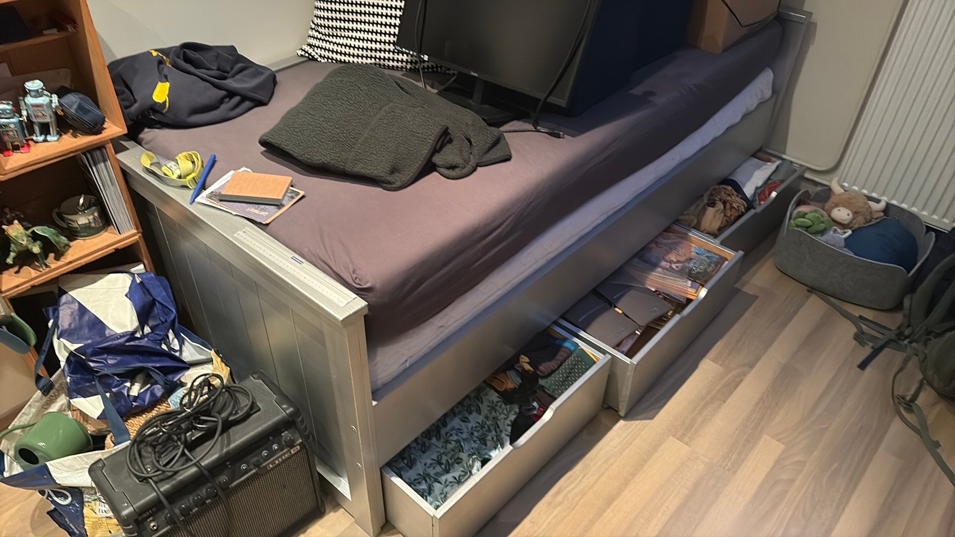 Bed slaapbank student XL lengte, Ophalen, Zo goed als nieuw