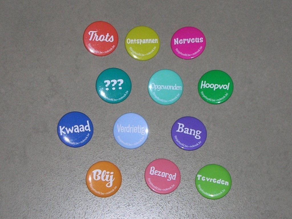Buttons, speldjes,…, Ophalen, Zo goed als nieuw