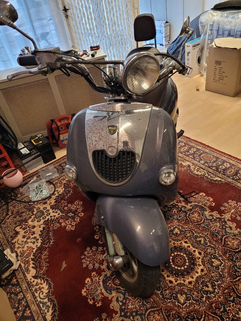 Scooter, Enlèvement, Utilisé, Essence