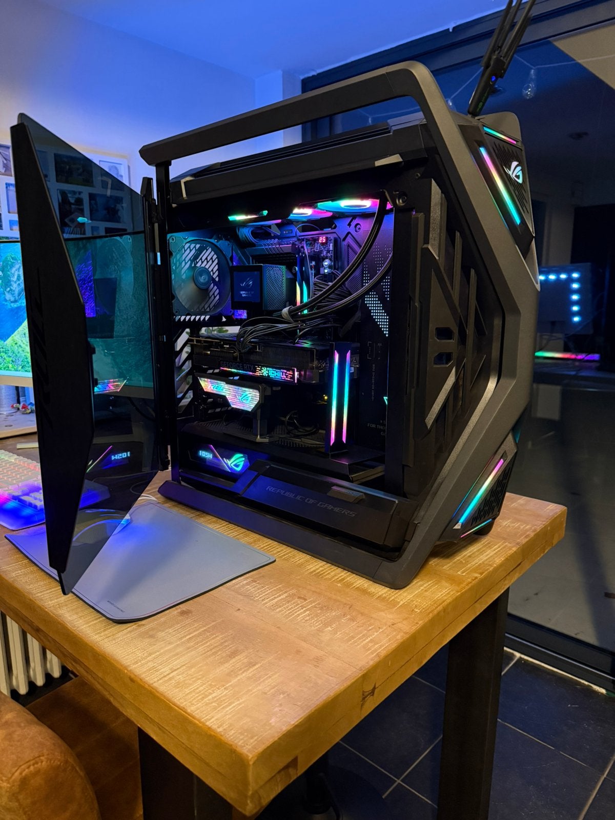 Asus rog high end 14900k rtx 4080, Ophalen of Verzenden, Zo goed als nieuw, Gaming, SSD