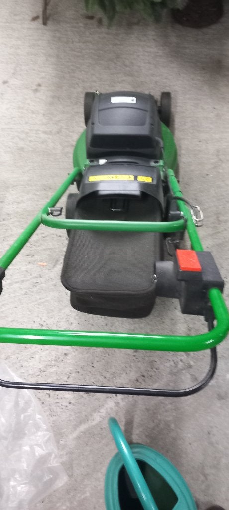 Grasmachine John Deere, John Deere, Démarrage électrique, Tondeuse rotative, 40 à 49 cm