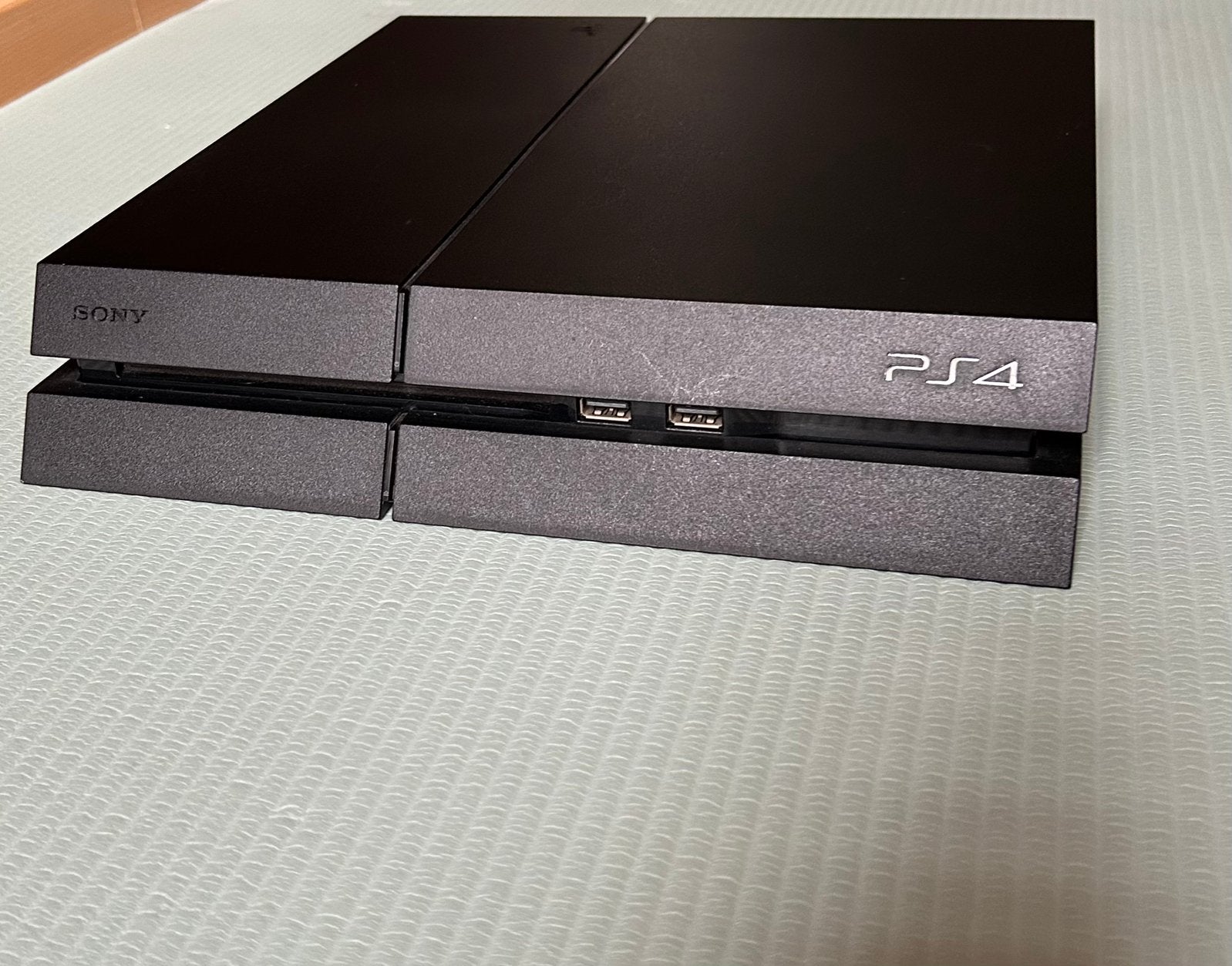 PS4 console + 2 controlers + draagtas, Games en Spelcomputers, Ophalen, Zo goed als nieuw