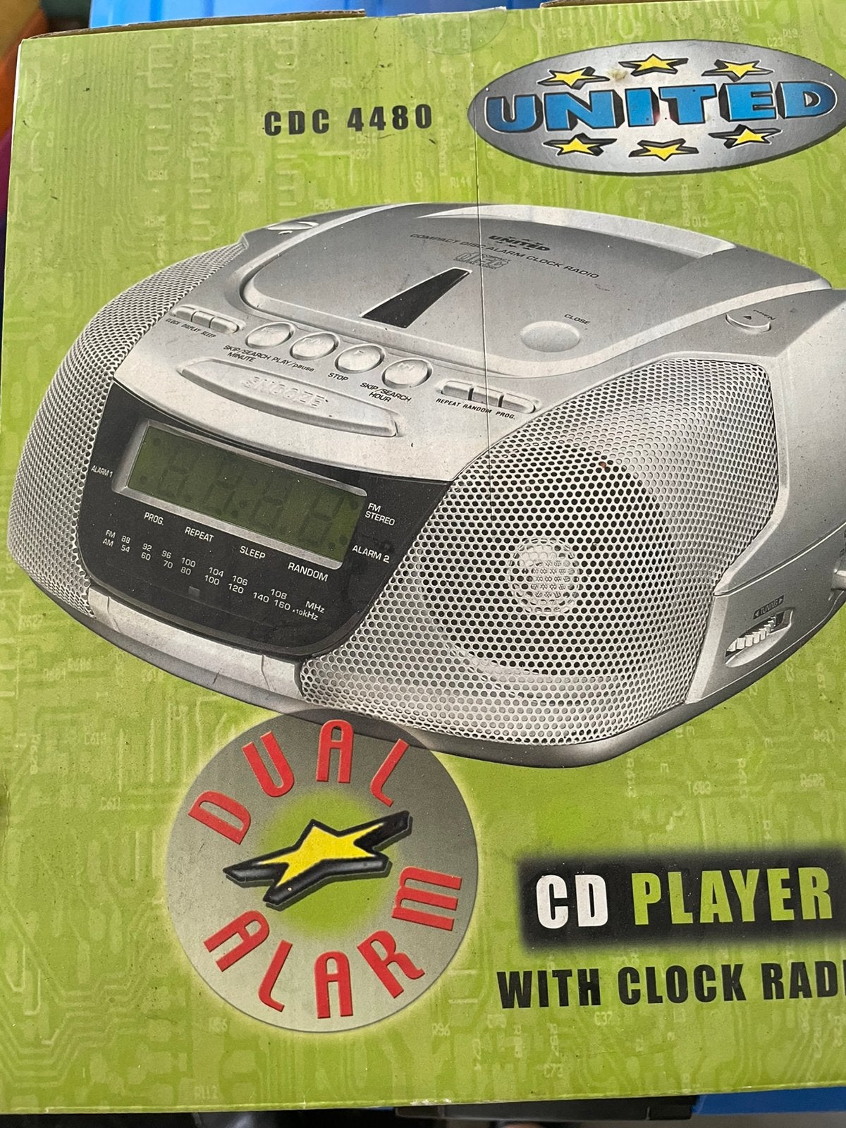 Cd speler met clock radio, Ophalen, Zo goed als nieuw, Radio