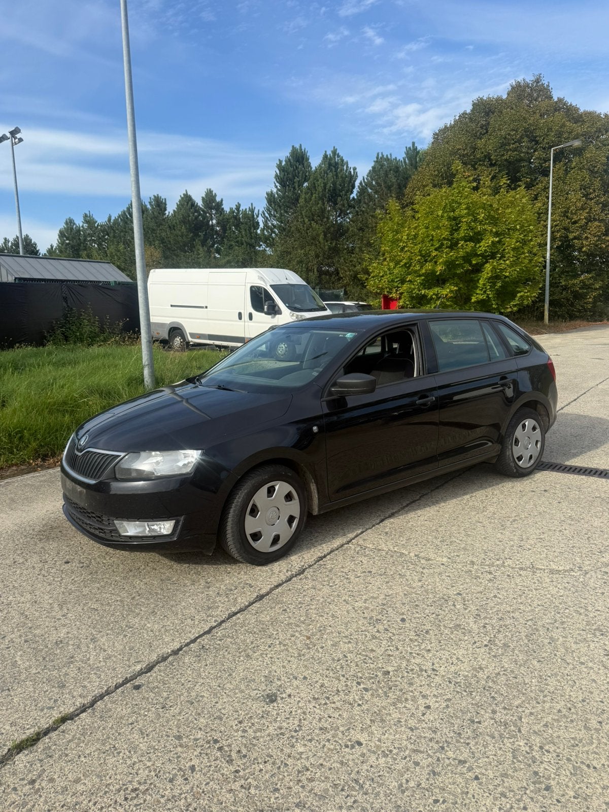 Skoda Rapid 1,2 essence /1 er propriétaire état nikel, Autos, Skoda, Euro 5, Achat, USB, Entreprise