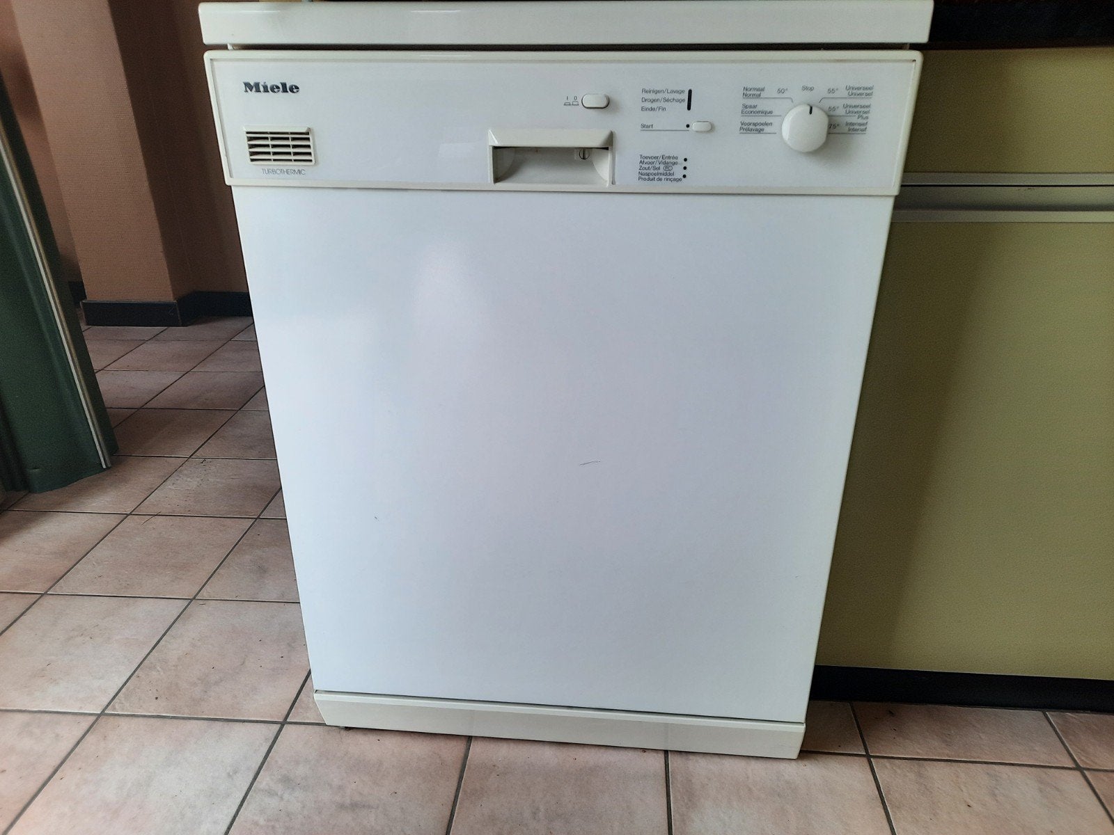 Miele vrijstaande vaatwas, Elektronische apparatuur, Ophalen, Zo goed als nieuw