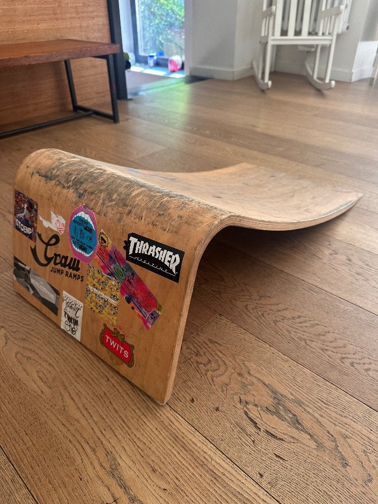 Houten skateboardramp + skateboard, Ophalen, Gebruikt, Skateboard