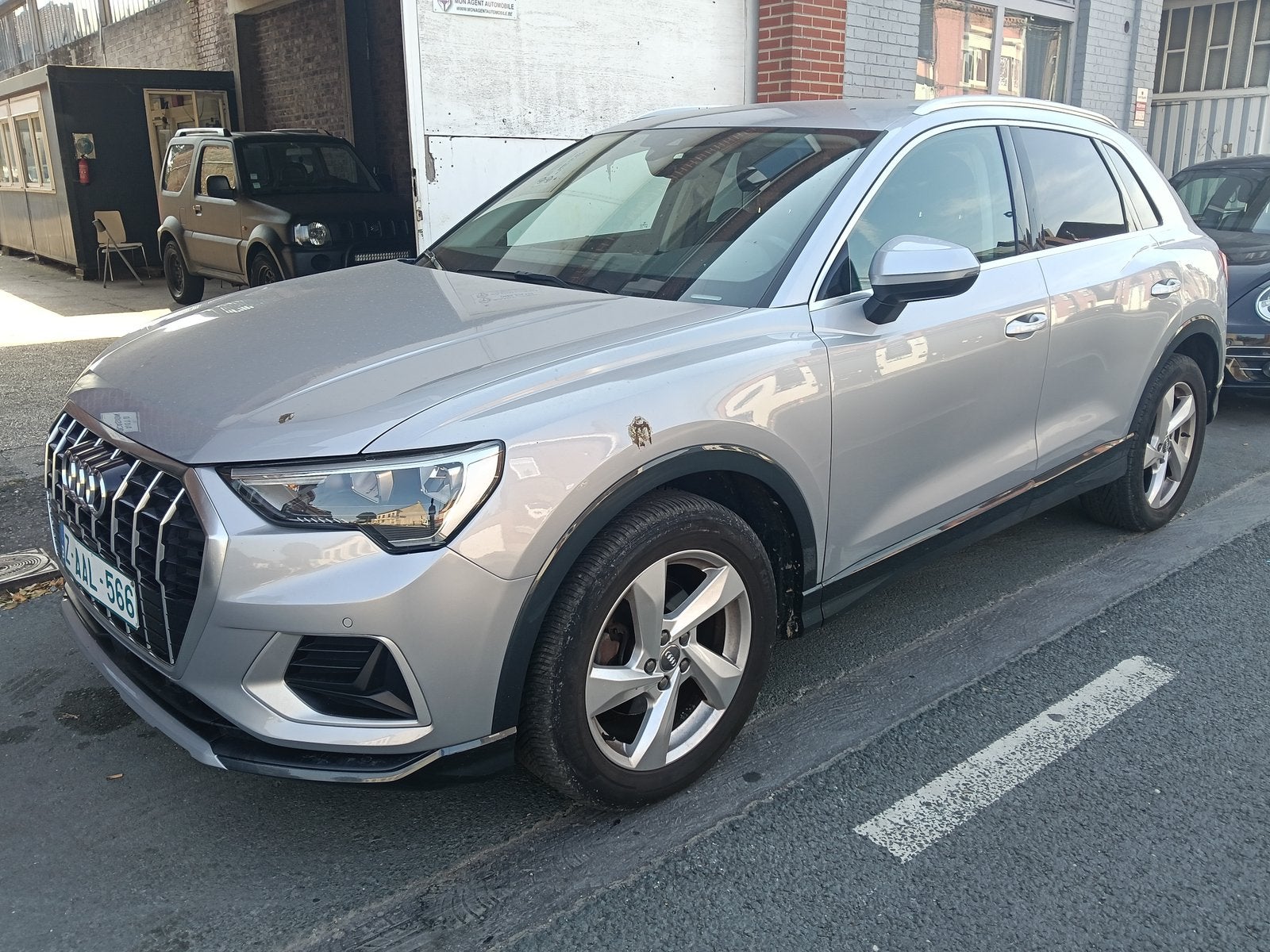 Audi Q3.  35 TFSI  boîte automatique., Argent ou Gris, Achat, Capteur de lumière, 5 portes