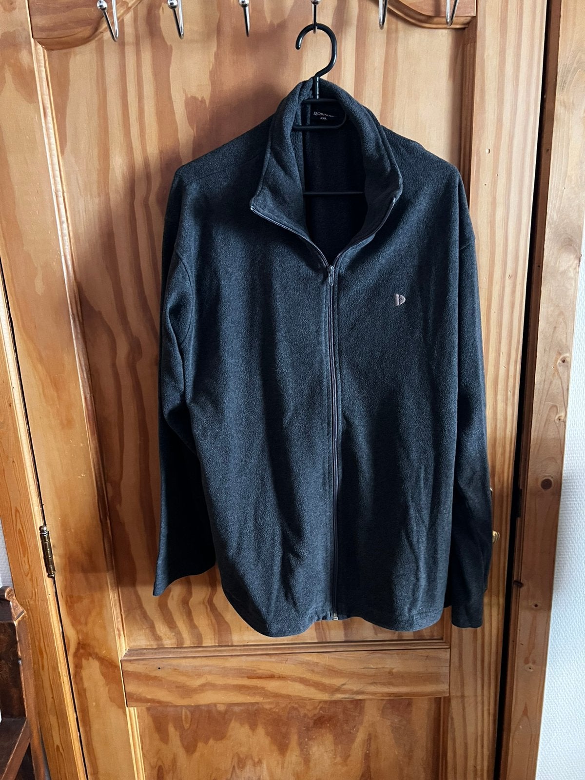 Pull homme DONNAY, Vêtements | Hommes, Enlèvement, Comme neuf