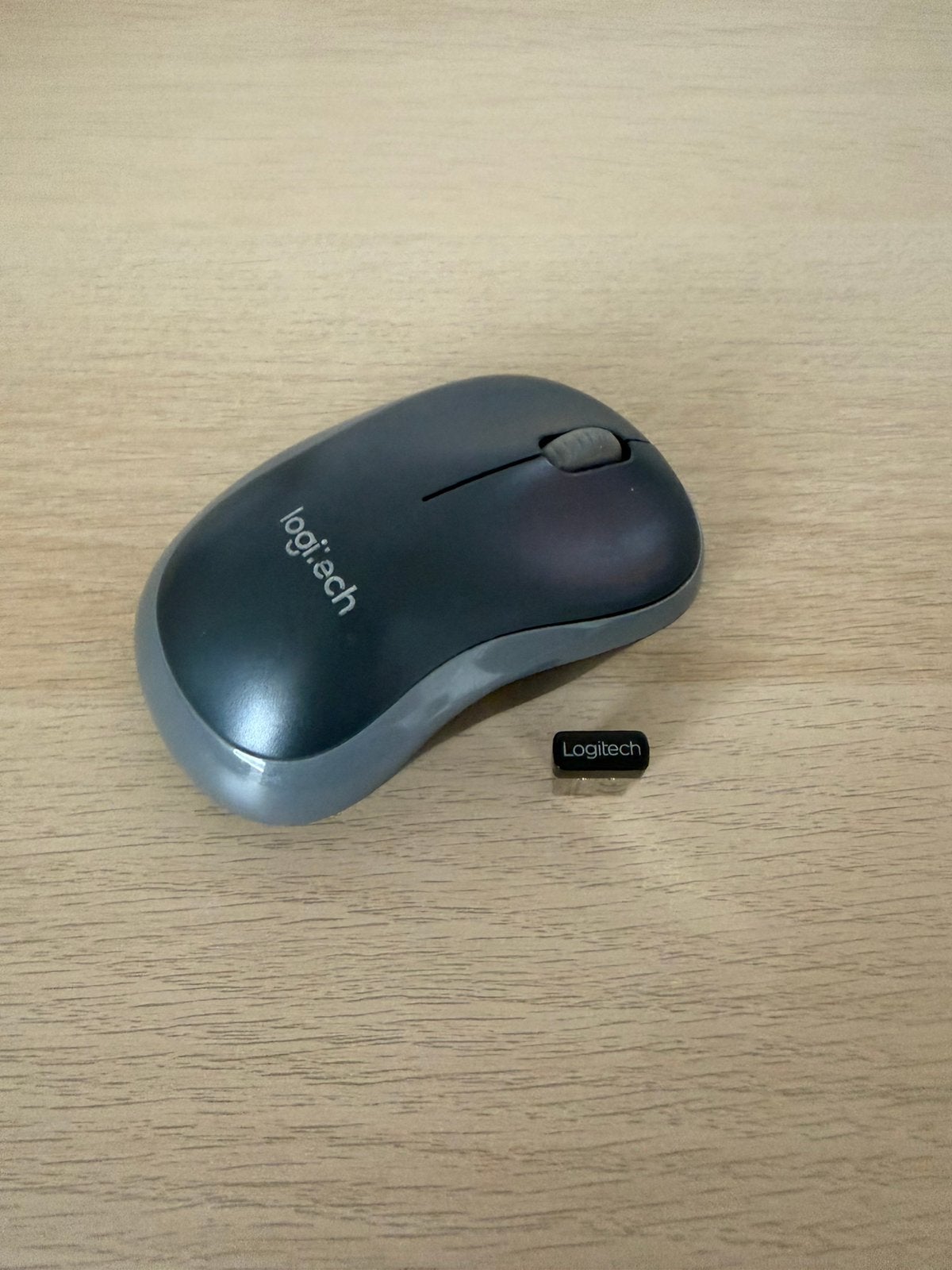 Souris logitech, Informatique & Logiciels, Enlèvement, Comme neuf, Sans fil, Souris