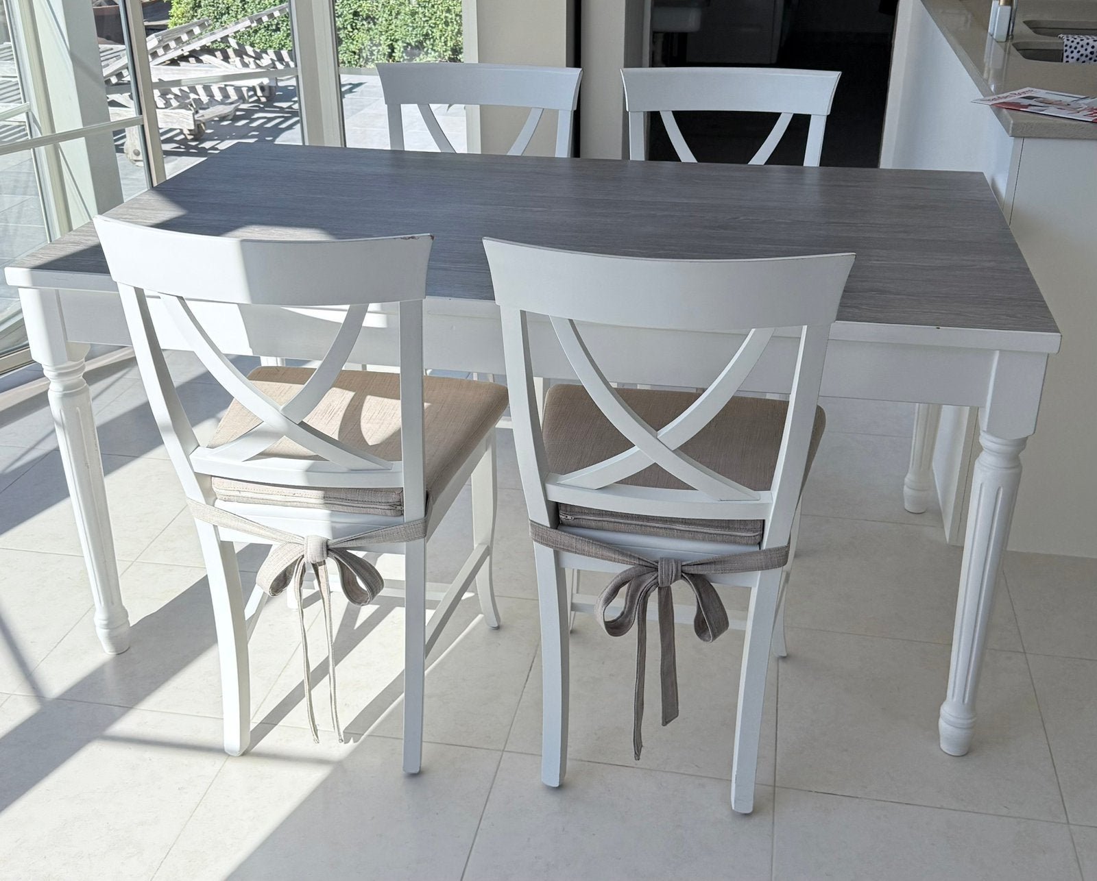 Table avec 4 chaises, Maison & Meubles, 150 à 200 cm, Cinq personnes ou plus, Enlèvement, Utilisé
