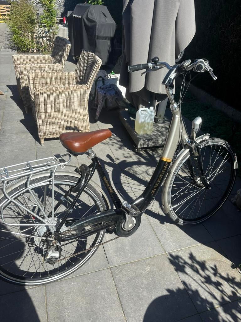 elektrische dames fiets, Fietsen en Brommers, Elektrische fietsen, Zo goed als nieuw, Batavus, Ophalen of Verzenden