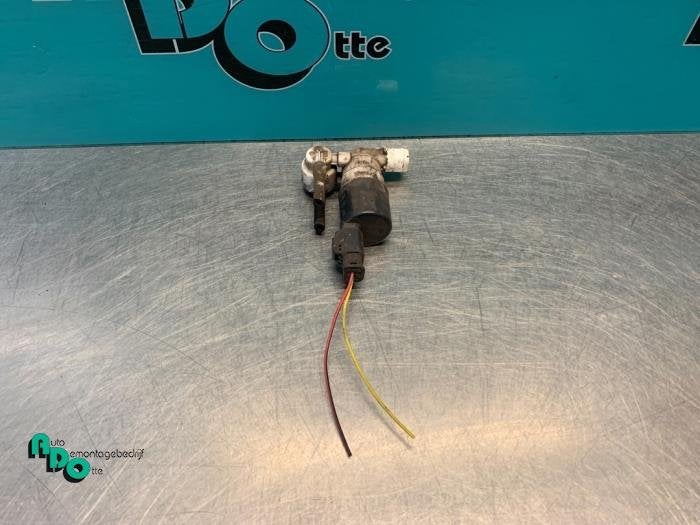 Pompe lave-glace avant d'un Peugeot Partner (Partner 08-), -, 3 mois de garantie, Utilisé, -