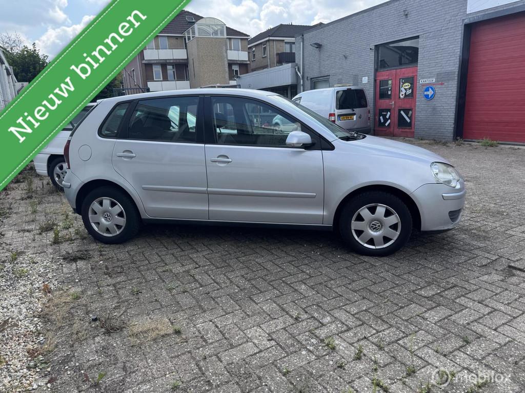Volkswagen Polo 1.4-16V Trendline 5 Deurs Airco, Autos, Argent ou Gris, Achat, Boîte manuelle, 5 portes
