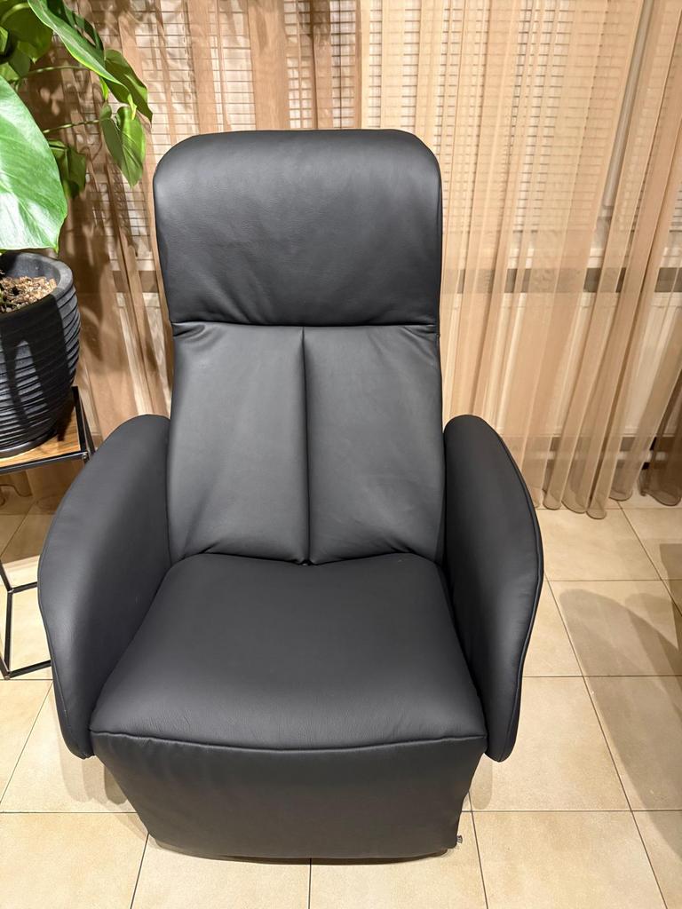 Jori relaxfauteuils, Ophalen