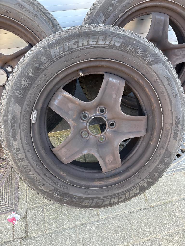 4 pneus Michelin, Pneus et Jantes, 4 Saisons, 16 pouces, 205 mm