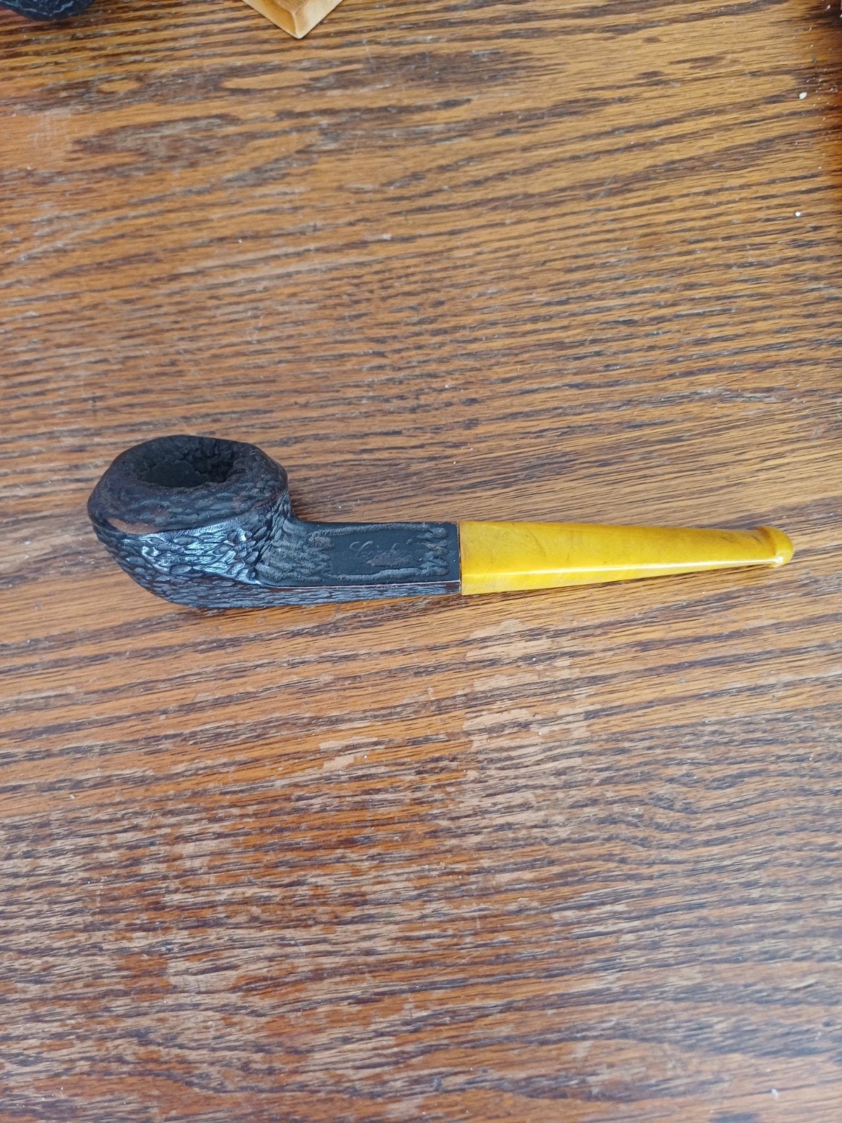 Pipe italienne artisanale L'Anatra –Finition rustiquée noire, Collections, Articles de fumeurs, Briquets & Boîtes d'allumettes