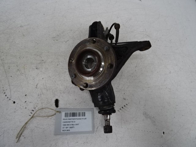 MOYEU DE ROUE AVANT GAUCHE Partner (GC / GF / GG / GJ / GK), Utilisé, Peugeot