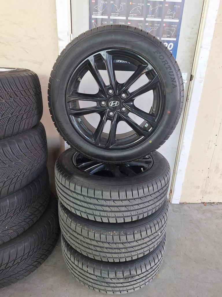 Hyundai Kona Winterset 17 Inch, Auto-onderdelen, Banden en Velgen, Ophalen, -, -, Banden en Velgen