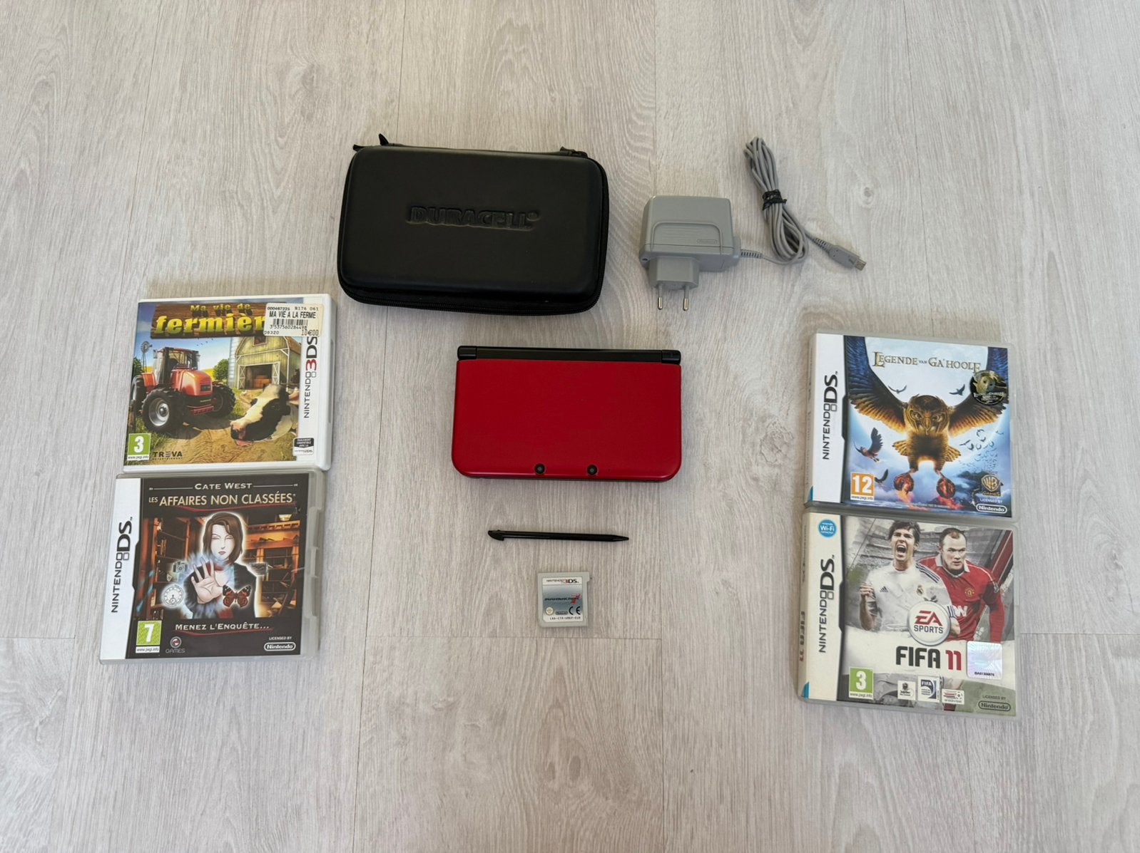 Nintendo 3ds XL gloednieuw met 5 games, Games en Spelcomputers, Nieuw, 3DS XL, Rood, Ophalen