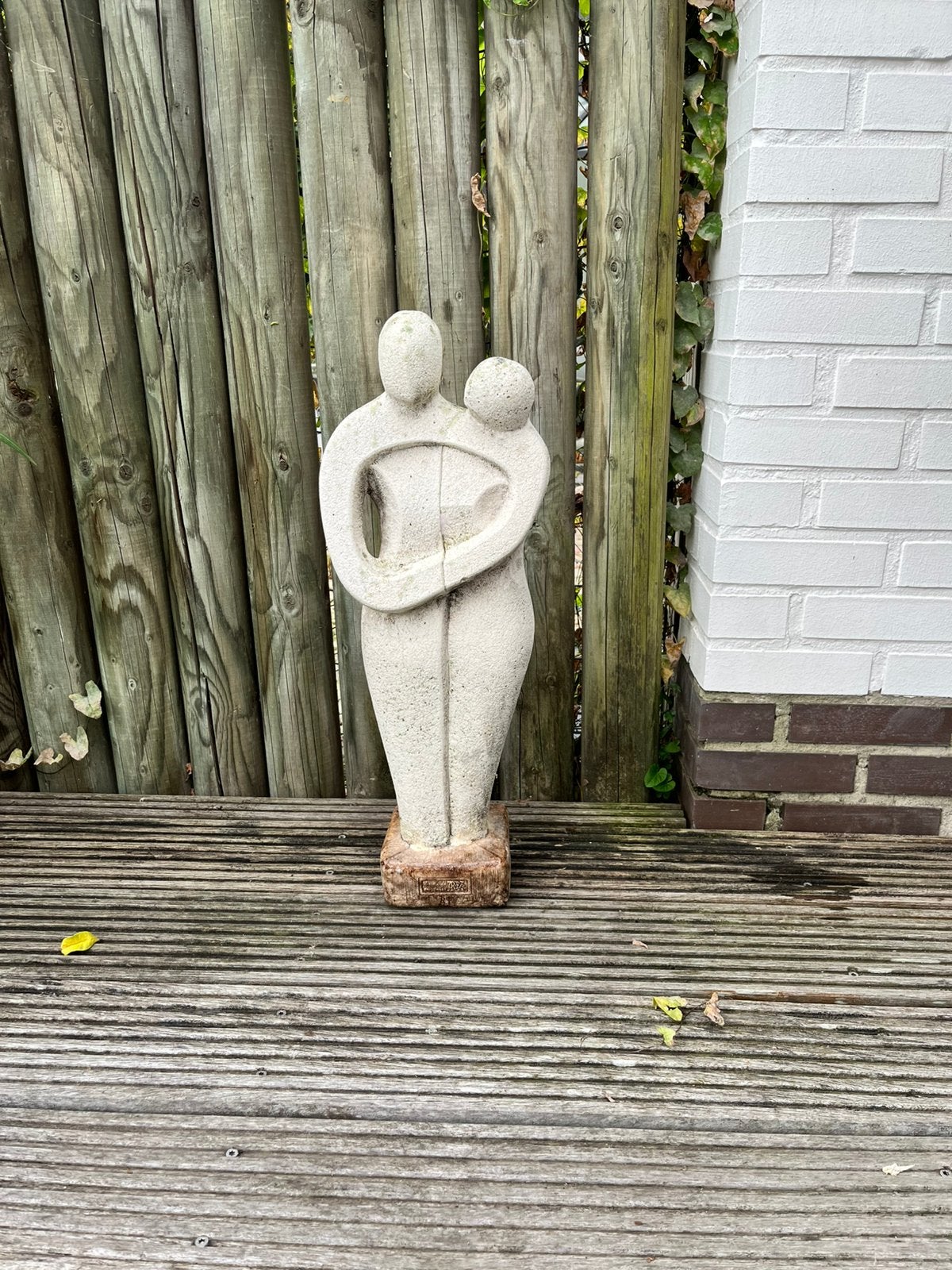 Stenen beeld koppeltje, Ophalen, Gebruikt