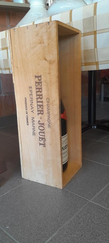 Grote lege champagne flessen, Verzamelen, Ophalen, Gebruikt, Champagne