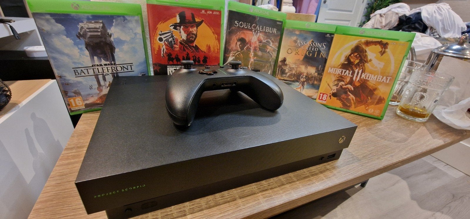 xbox One x project scorpio + 5 jeux, Games en Spelcomputers, Ophalen, Xbox One