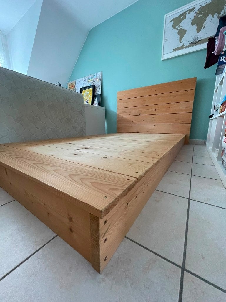 Houten bed in loft stijl, Huis en Inrichting, Slaapkamer | Bedden, Ophalen, Bruin, 140 cm, Zo goed als nieuw