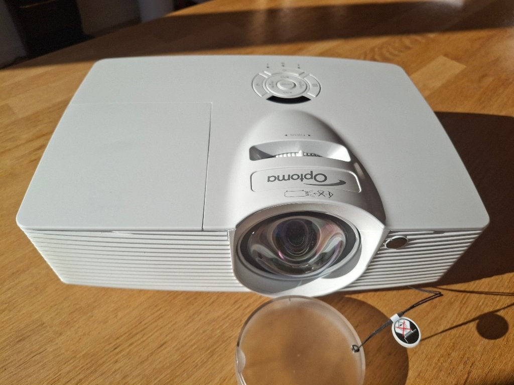 Optoma GT1080e Full HD short-throw projector, TV, Hi-fi & Vidéo, Comme neuf, Enlèvement, DLP, Full HD (1080)