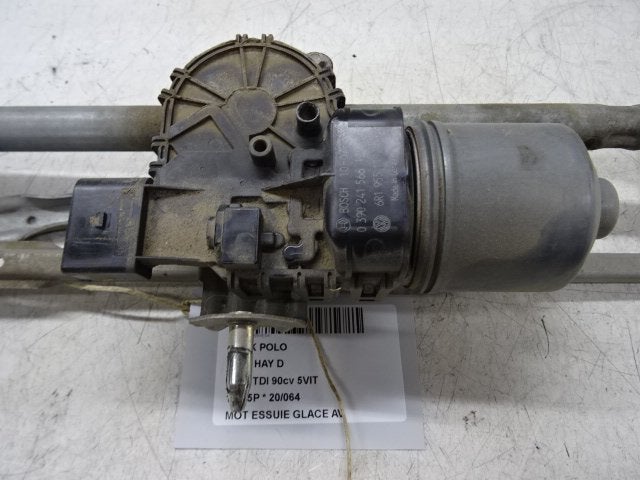 MOTEUR ESSUIE-GLACE AVANT Polo V (6R) (6R1955119A), Autos : Pièces & Accessoires, Volkswagen, Mevr. I. Hauben, Utilisé, Rue de l'Espoir 34 34
4030  GRIVEGNÉE, BE