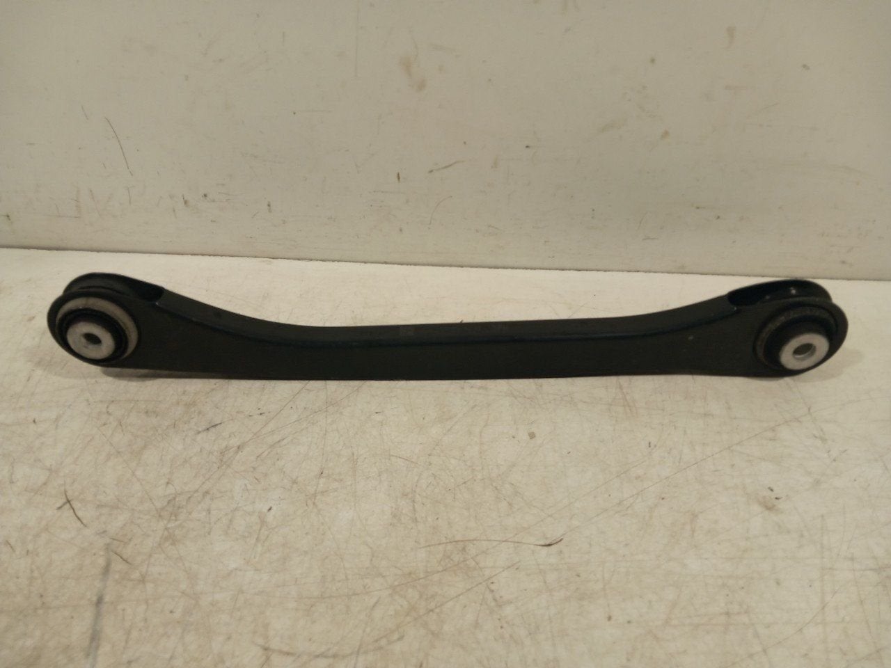 Draagarm rechts achter BMW 5 serie, Onderdelen@venauto.nl, Van der Ven Autorecycling B.V., Gebruikt, Ettenseweg 76, 4706 PB Roosendaal, The Netherlands